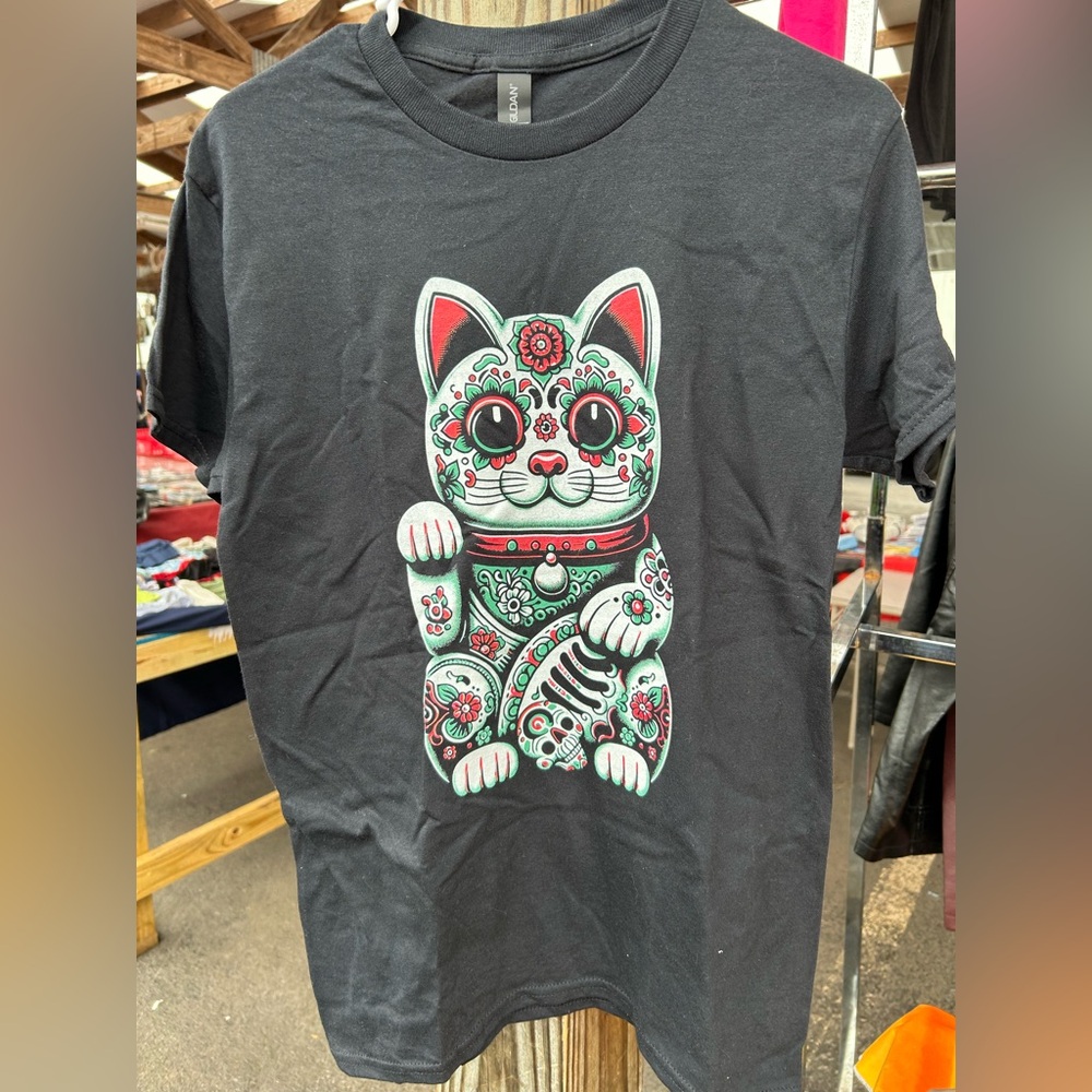 Black Lucky Cat Tee